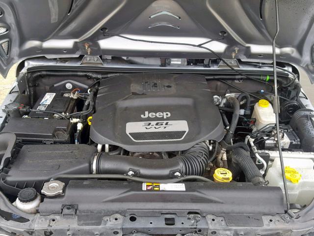 1C4AJWAG8DL581106 - 2013 JEEP WRANGLER S SILVER photo 7