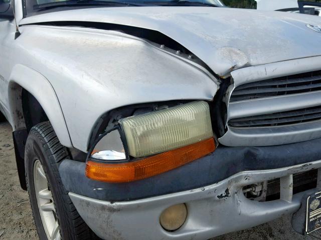 1B7HG38N02S721278 - 2002 DODGE DAKOTA QUA SILVER photo 9