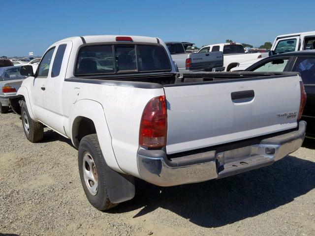 5TETX62N78Z580637 - 2008 TOYOTA TACOMA PRE WHITE photo 3