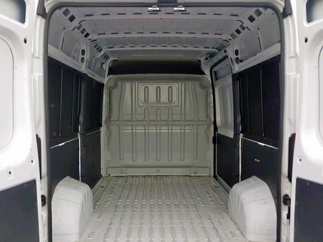3C6TRVCG6KE509472 - 2019 RAM PROMASTER 白色 照片 9