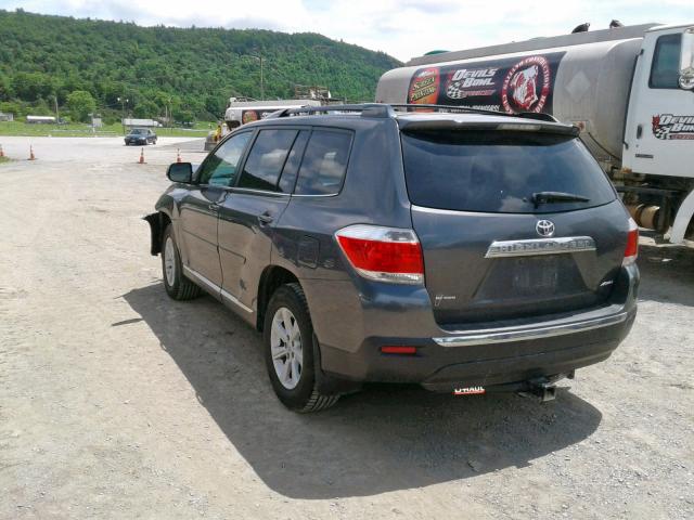 5TDBK3EHXDS191139 - 2013 TOYOTA HIGHLANDER GRAY photo 3