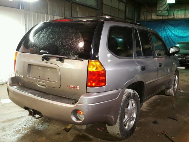 1GKDT13S182173915 - 2008 GMC ENVOY GRAY photo 4