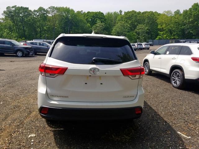 5TDJZRFH6KS573528 - 2019 TOYOTA HIGHLANDER WHITE photo 9