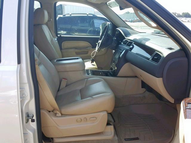 1GKS2MEF0DR262243 - 2013 GMC YUKON XL D BEIGE photo 5