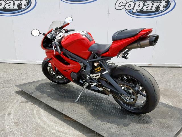 SMTD00NS5CT517391 - 2012 TRIUMPH MOTORCYCLE DAYTONA 67 RED photo 3