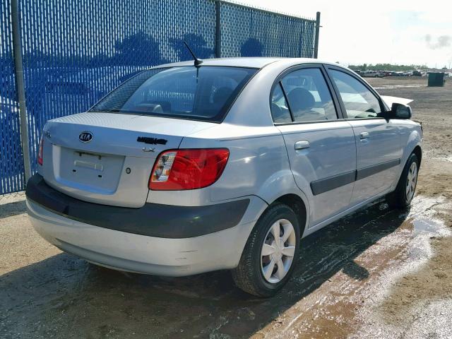 KNADE123466178321 - 2006 KIA RIO SILVER photo 4