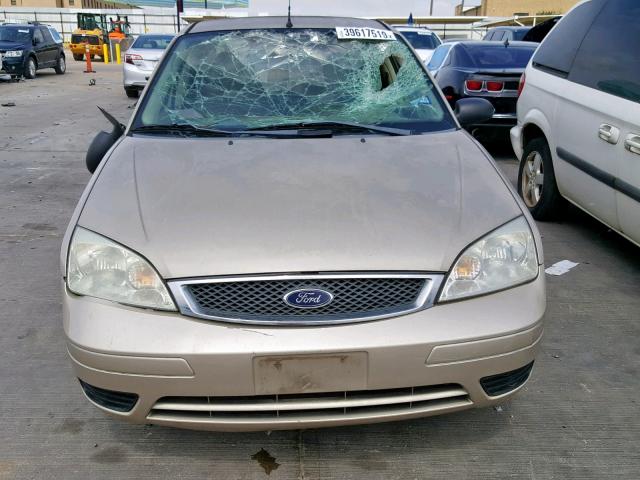 1FAFP34N57W345812 - 2007 FORD FOCUS ZX4 BEIGE photo 9