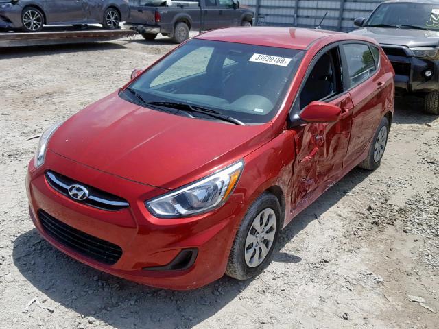 KMHCT5AE0HU364477 - 2017 HYUNDAI ACCENT SE RED photo 2