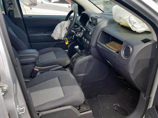 1J4NT4FA7AD516803 - 2010 JEEP COMPASS SP ნაცრისფერი ფოტო 5