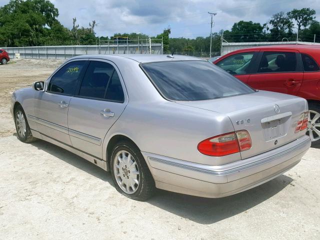 WDBJF65J52B474040 - 2002 MERCEDES-BENZ E 320 SILVER photo 3