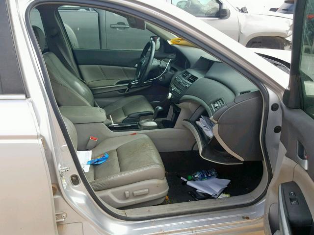 1HGCP36828A034522 - 2008 HONDA ACCORD EXL SILVER photo 5