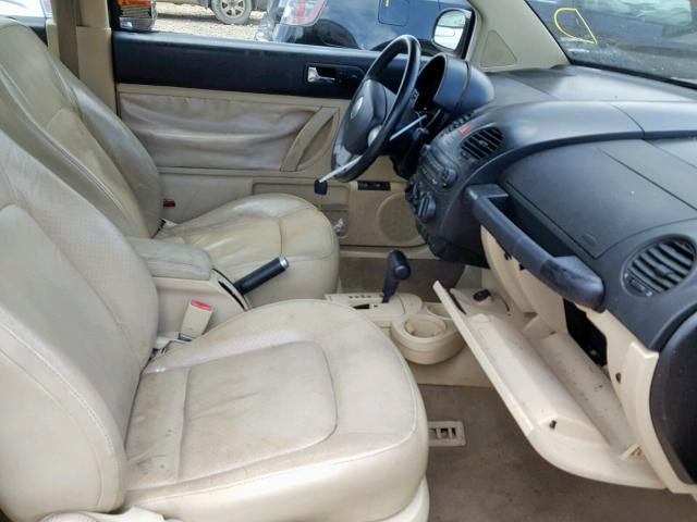 3VWCD31C05M400847 - 2005 VOLKSWAGEN NEW BEETLE შავი ფოტო 5