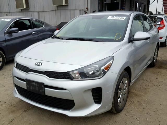 3KPA24AB2KE165757 - 2019 KIA RIO S SILVER photo 2