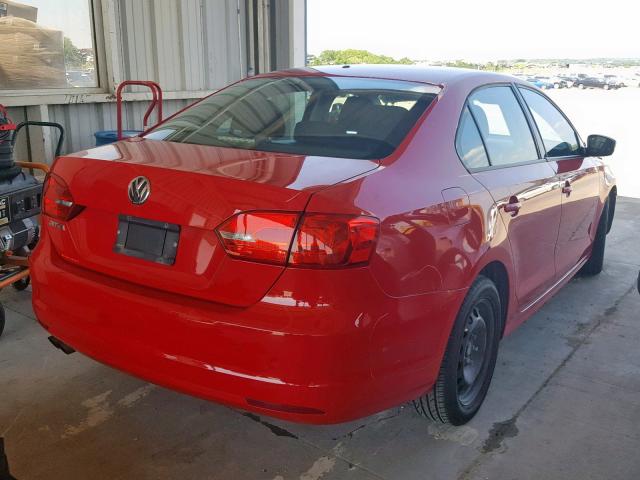 3VW1K7AJ6CM335146 - 2012 VOLKSWAGEN JETTA BASE RED photo 4