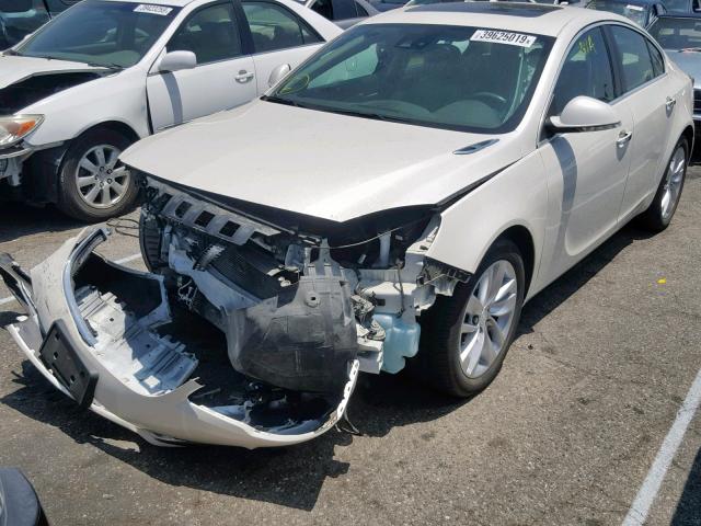 2G4GR5GX3E9257196 - 2014 BUICK REGAL PREM WHITE photo 2