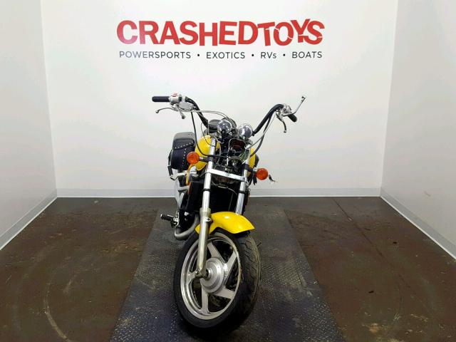 JH2RC4301TM201797 - 1996 HONDA VF750 C YELLOW photo 2