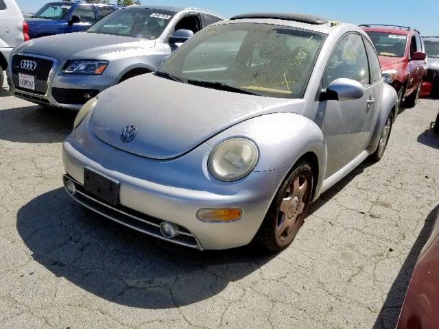 3VWDD21C51M421010 - 2001 VOLKSWAGEN NEW BEETLE Gümüş foto 2