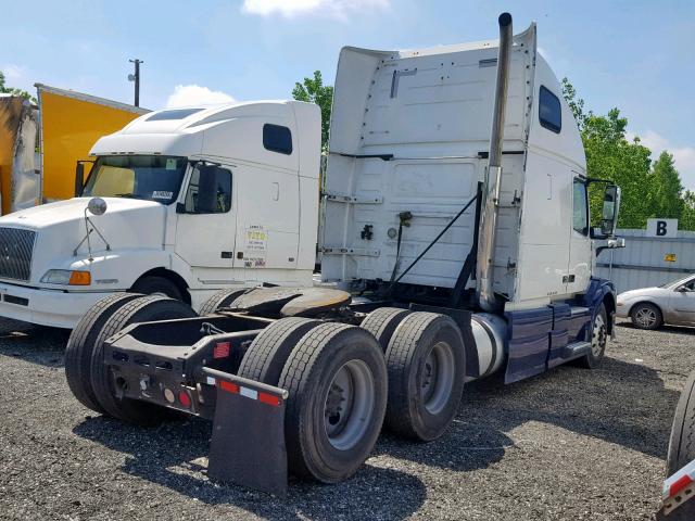 4V4NC9EJ3BN529956 - 2011 VOLVO VN VNL WHITE photo 4