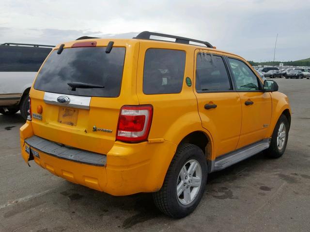 1FMCU49329KC15642 - 2009 FORD ESCAPE HYB YELLOW photo 4