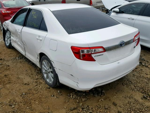 4T1BD1FK1DU078602 - 2013 TOYOTA CAMRY HYBR WHITE photo 3