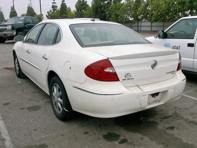 2G4WD582061182910 - 2006 BUICK LACROSSE C WHITE photo 3