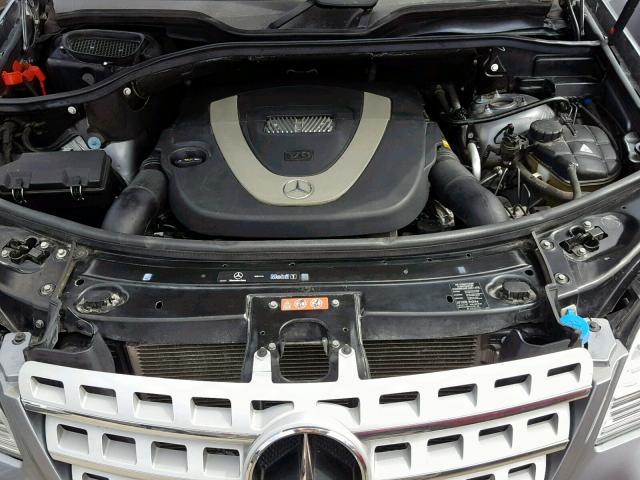 4JGBB5GB9BA639722 - 2011 MERCEDES-BENZ ML 350 GRAY photo 7