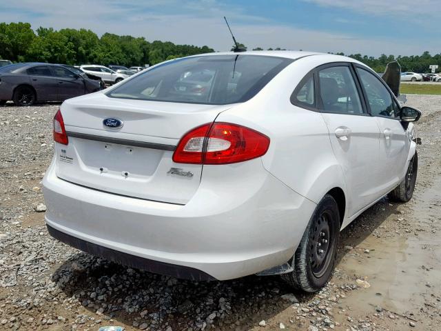 3FADP4BJ2DM176759 - 2013 FORD FIESTA SE WHITE photo 4