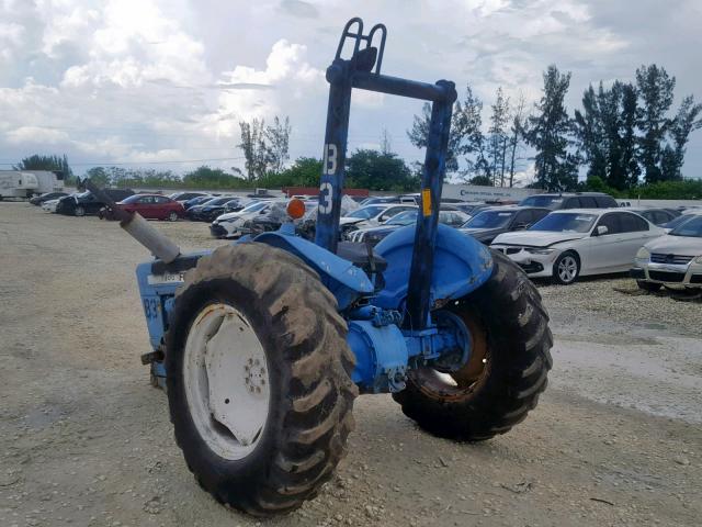 C544882 - 2000 FORD TRACTOR BLUE photo 3