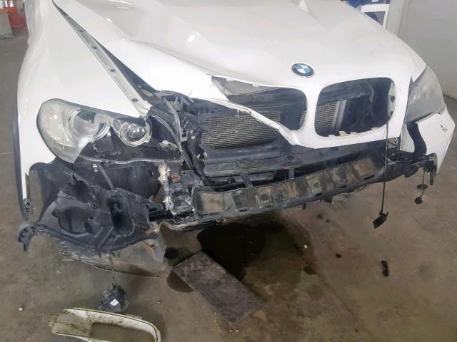 5UXFE83509L168717 - 2009 BMW X5 XDRIVE4 WHITE photo 9