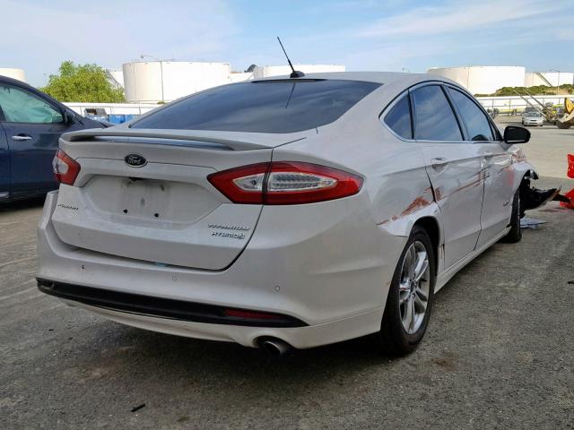 3FA6P0RU4GR116233 - 2016 FORD FUSION TIT WHITE photo 4