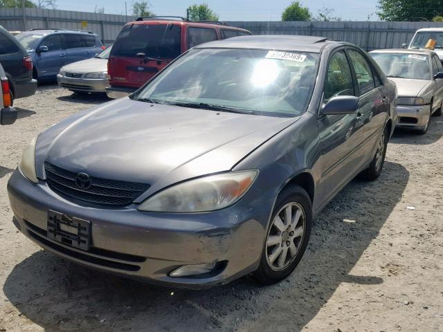 JTDBF30K740152356 - 2004 TOYOTA CAMRY LE GRAY photo 2