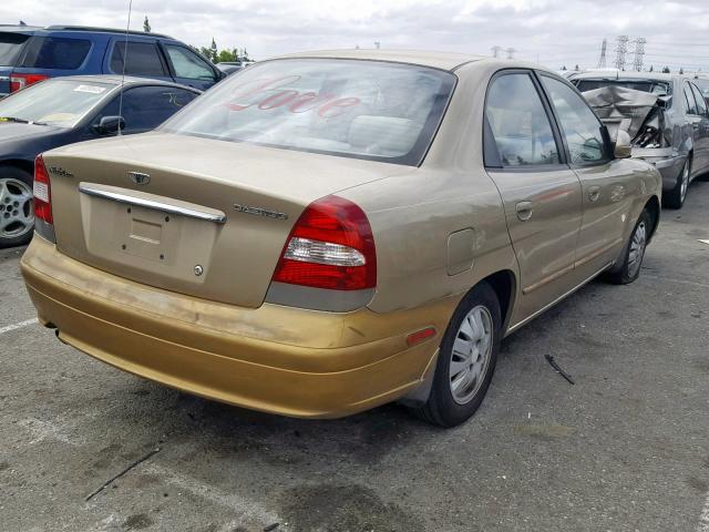 KLAJB52Z2YK513684 - 2000 DAEWOO NUBIRA CDX GOLD photo 4