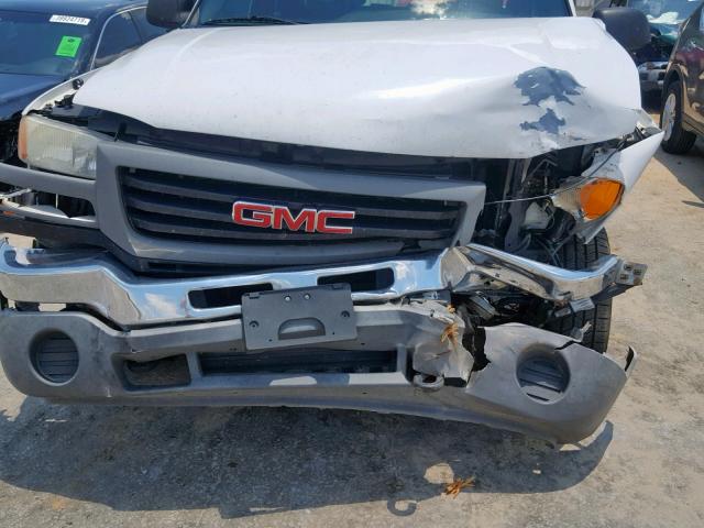 1GTHC29UX6E212914 - 2006 GMC SIERRA C25 WHITE photo 9