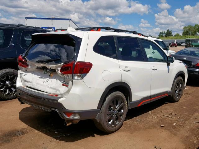 JF2SKAKC5KH487914 - 2019 SUBARU FORESTER S WHITE photo 4