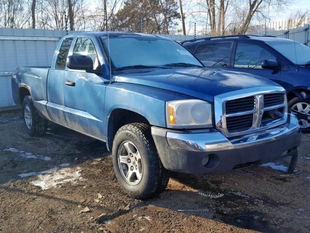 1D7HW42N95S150174 - 2005 DODGE DAKOTA SLT BLUE photo 1