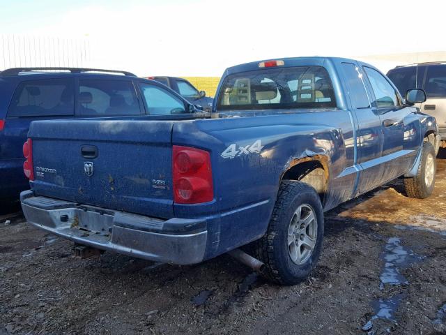 1D7HW42N95S150174 - 2005 DODGE DAKOTA SLT BLUE photo 4