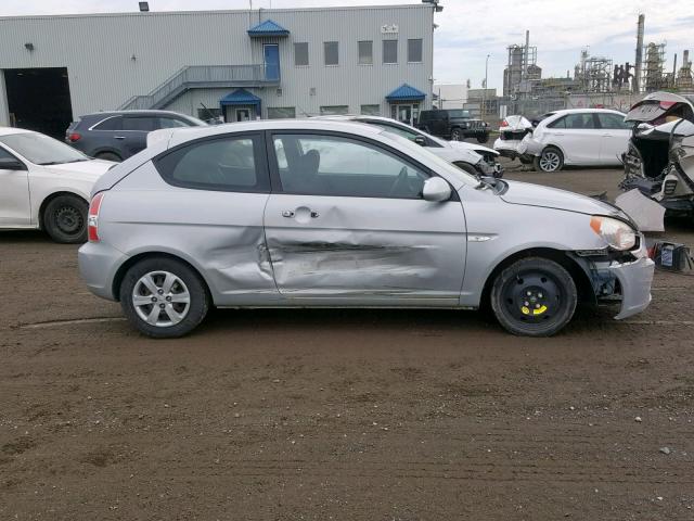 KMHCN35C59U105511 - 2009 HYUNDAI ACCENT SE SILVER photo 9