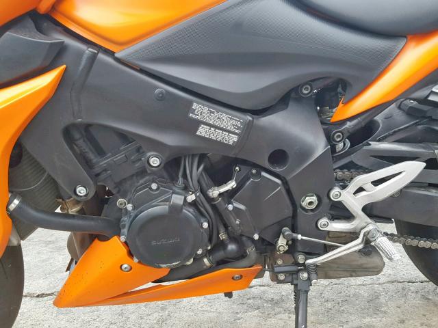 JS1GT79A8G2100740 - 2016 SUZUKI GSX-S1000 ORANGE photo 7