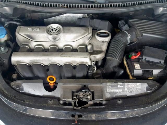 3VWRG31Y67M402618 - 2007 VOLKSWAGEN NEW BEETLE შავი ფოტო 7