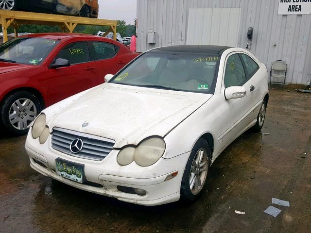 WDBRN47JX2A238559 - 2002 MERCEDES-BENZ C 230K SPO WHITE photo 2