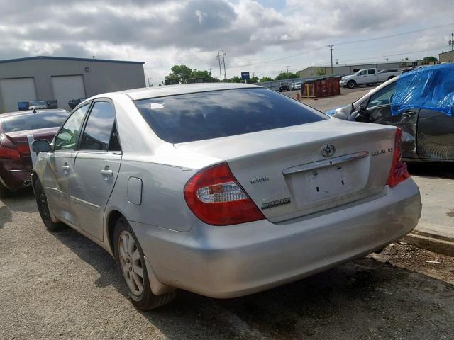 4T1BE32K83U148626 - 2003 TOYOTA CAMRY LE SILVER photo 3