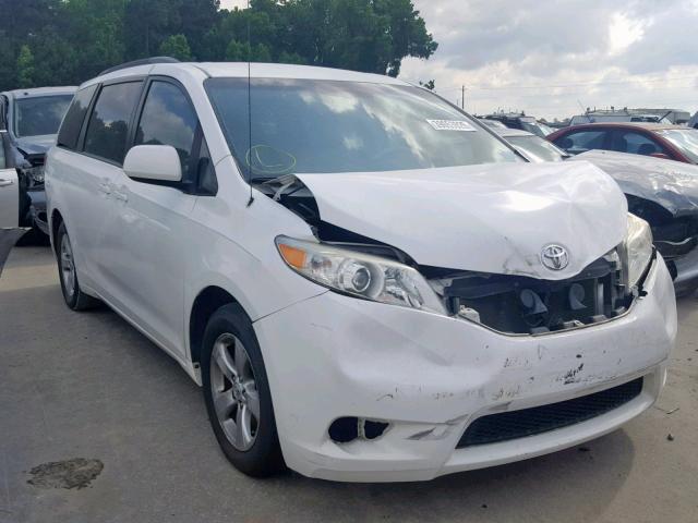 5TDKK3DC1BS070261 - 2011 TOYOTA SIENNA LE WHITE photo 1