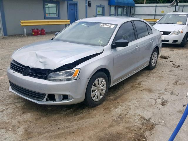 3VW1K7AJ0EM386158 - 2014 VOLKSWAGEN JETTA BASE SILVER photo 2