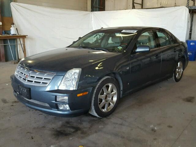 1G6DW677260192118 - 2006 CADILLAC STS BLUE photo 2