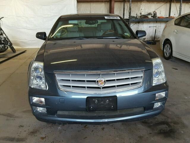 1G6DW677260192118 - 2006 CADILLAC STS BLUE photo 9