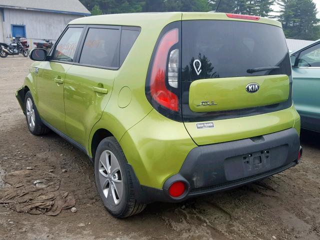 KNDJN2A29F7760008 - 2015 KIA SOUL GREEN photo 3