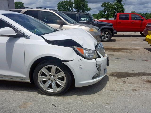 1G4GC5E34CF170445 - 2012 BUICK LACROSSE WHITE photo 9