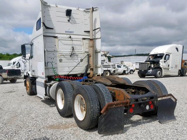 4V4NC9TG65N374010 - 2005 VOLVO VN VNL WHITE photo 3