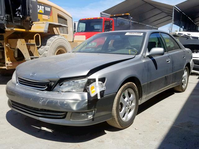 JT8BF28G515109075 - 2001 LEXUS ES 300 GRAY photo 2