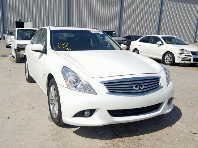 JN1CV6AR2FM521112 - 2015 INFINITI Q40 WHITE photo 1